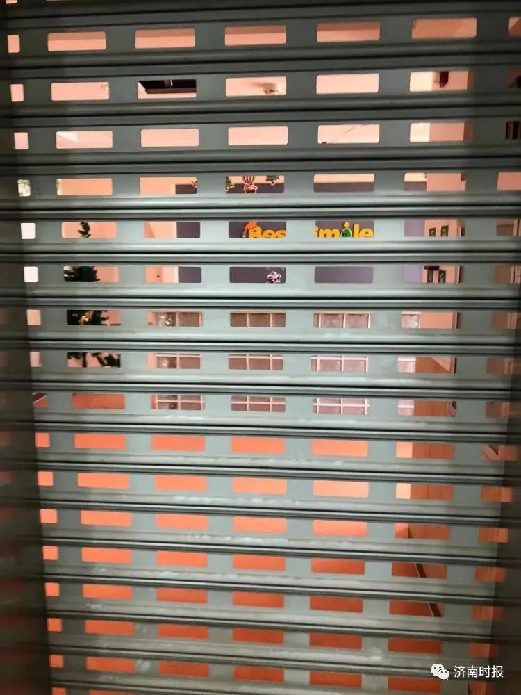 DƬ
